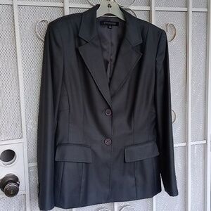Anne Klein tailored suit blazer jacket size 10.  BNNT. Mint condition!!